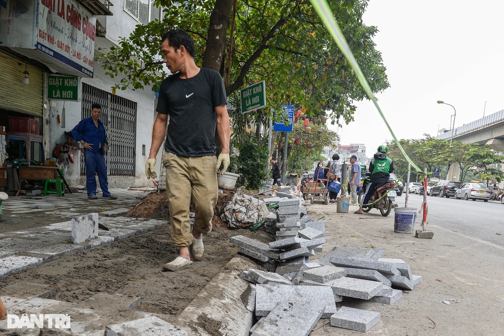 Vỉa hè được lát đá ở Hà Nội chưa ghi nhận hư hỏng lớn - 1